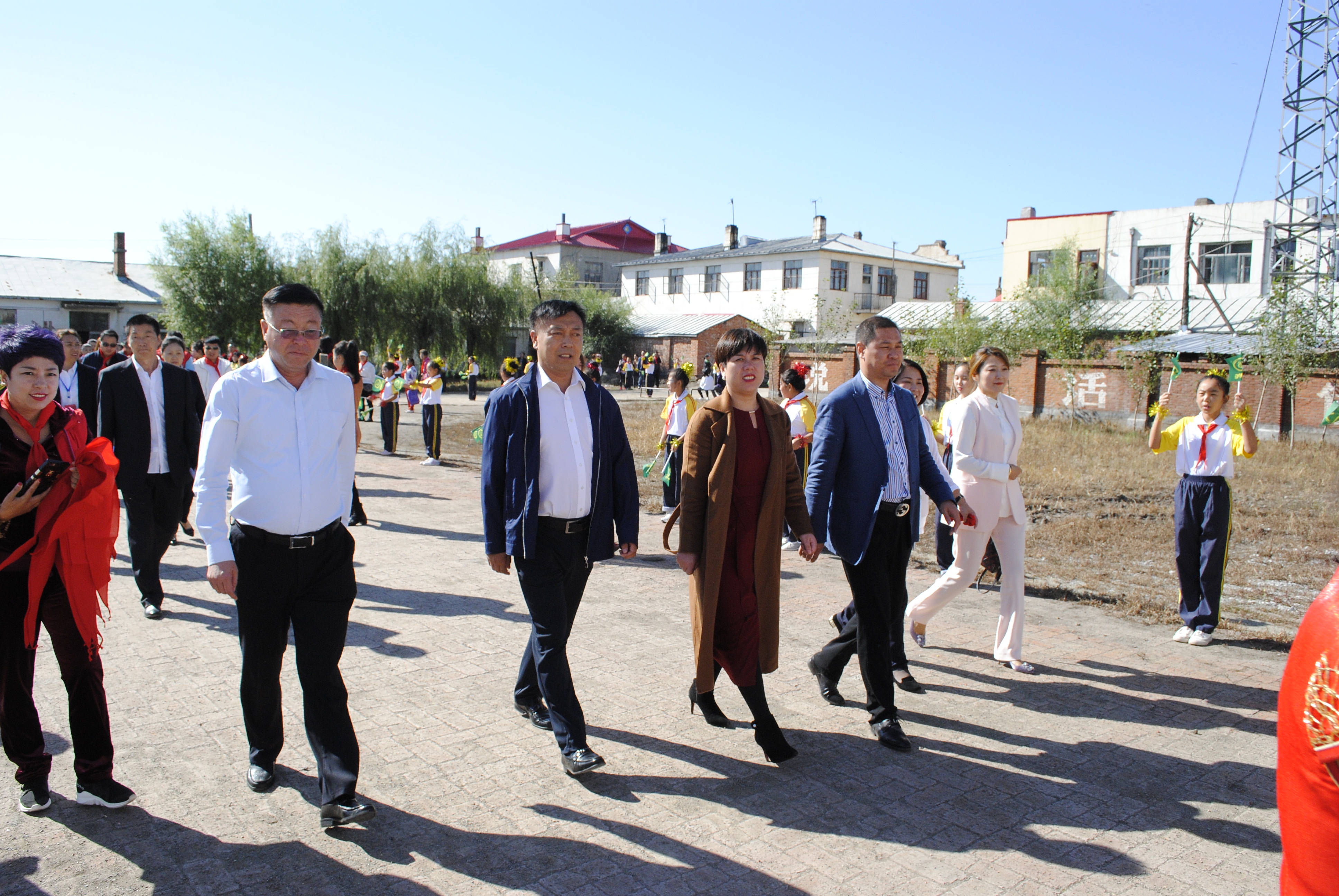 第118所 哈尔滨市呼兰区江南体育(中国)官方网站蔡立影小学