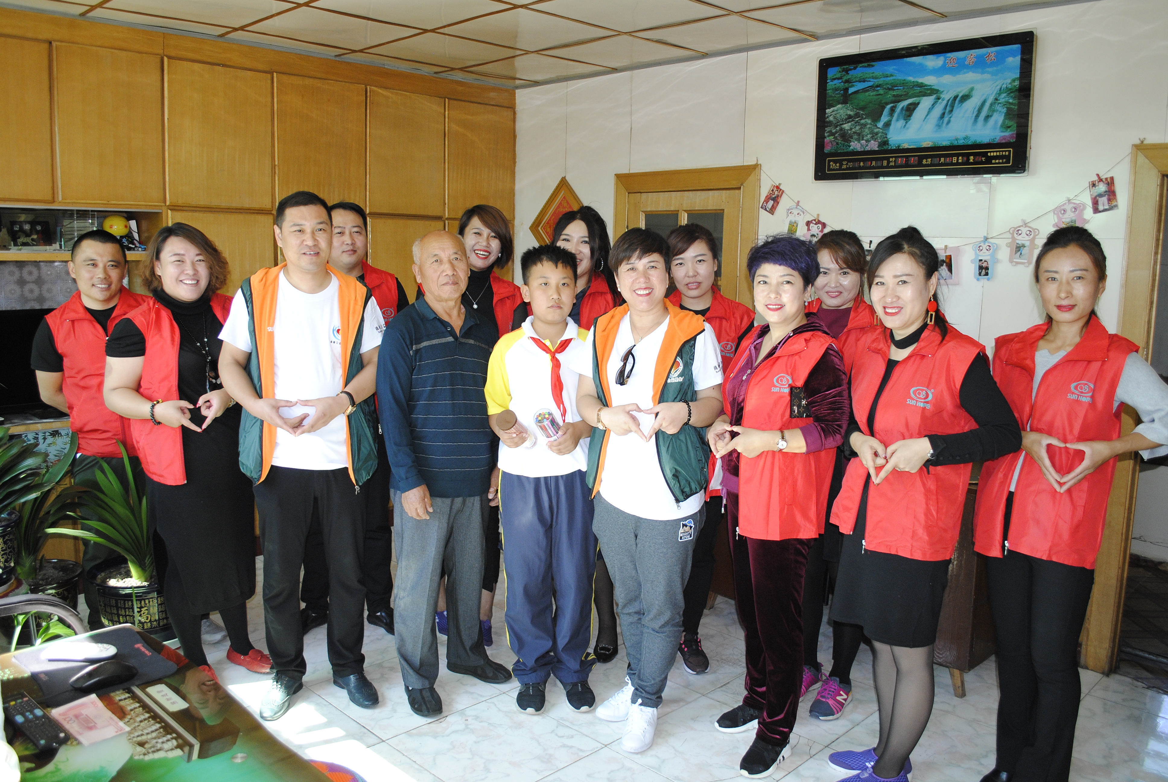 第118所 哈尔滨市呼兰区江南体育(中国)官方网站蔡立影小学