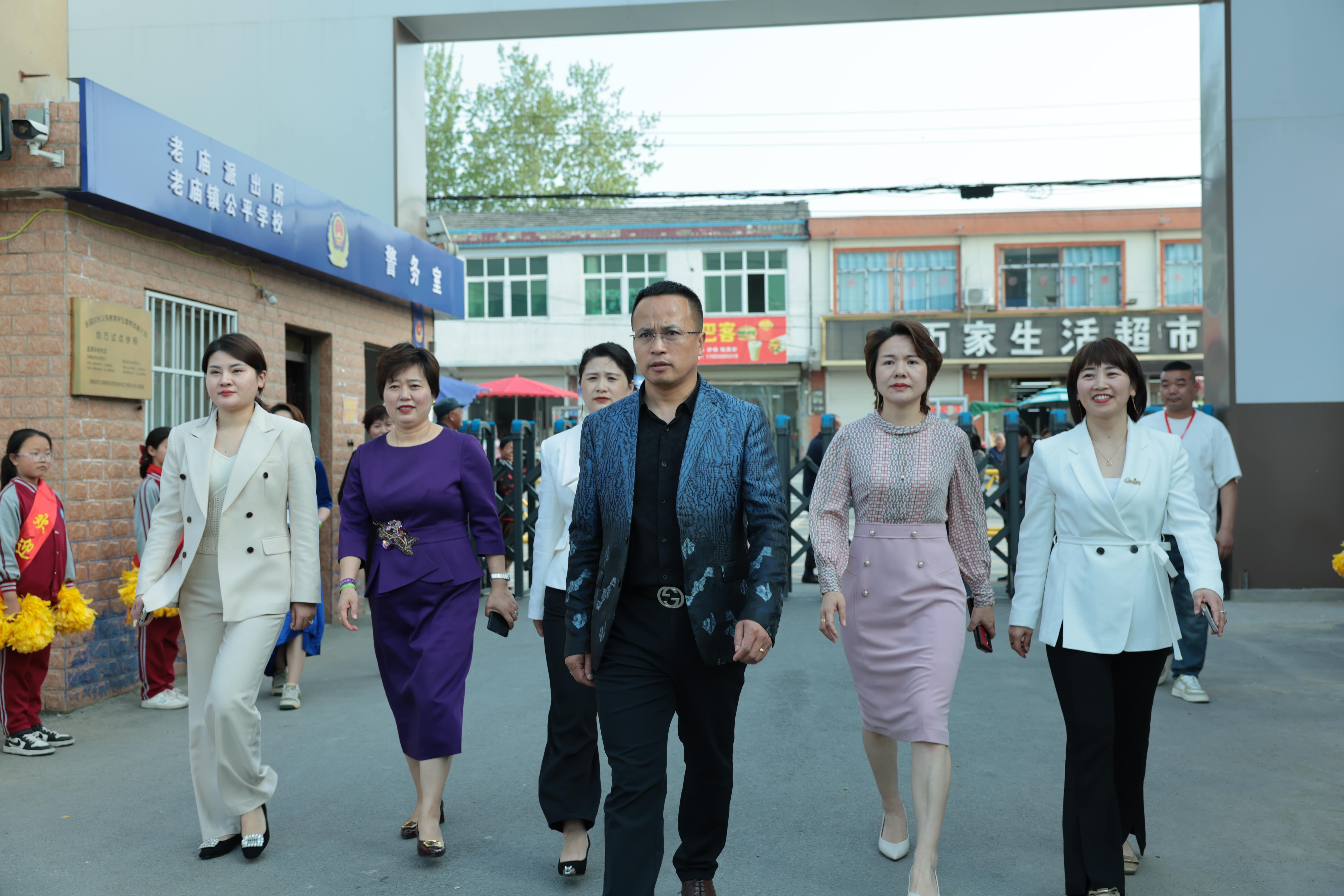 在爱意的“双向奔赴”中丨第249所江南体育(中国)官方网站公益学校揭牌