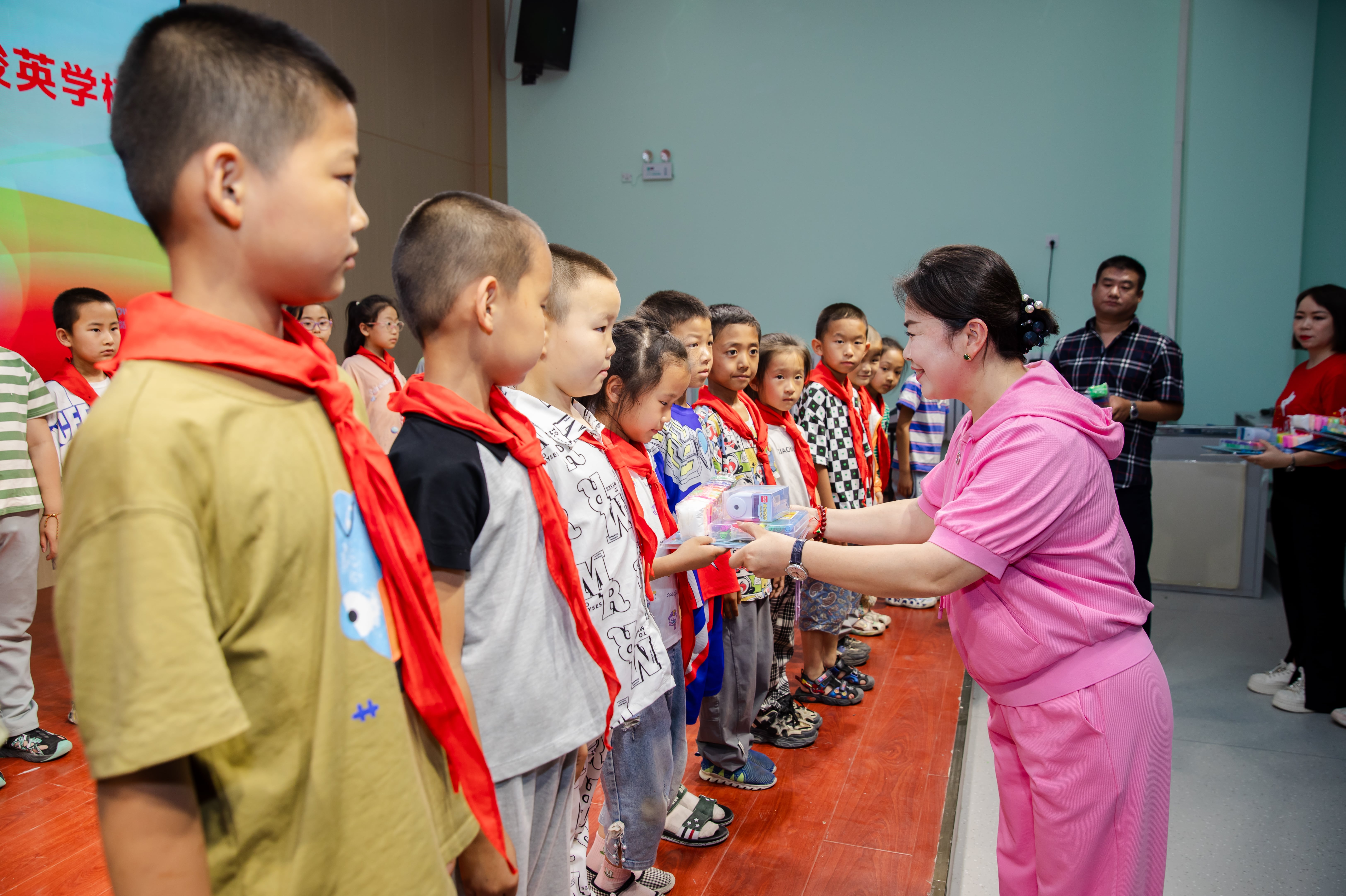 第251所 新疆昌吉州玛纳斯县北五岔镇江南体育(中国)官方网站王俊英学校 第251所 新疆昌吉州玛纳斯县北五岔镇江南体育(中国)官方网站王俊英学校